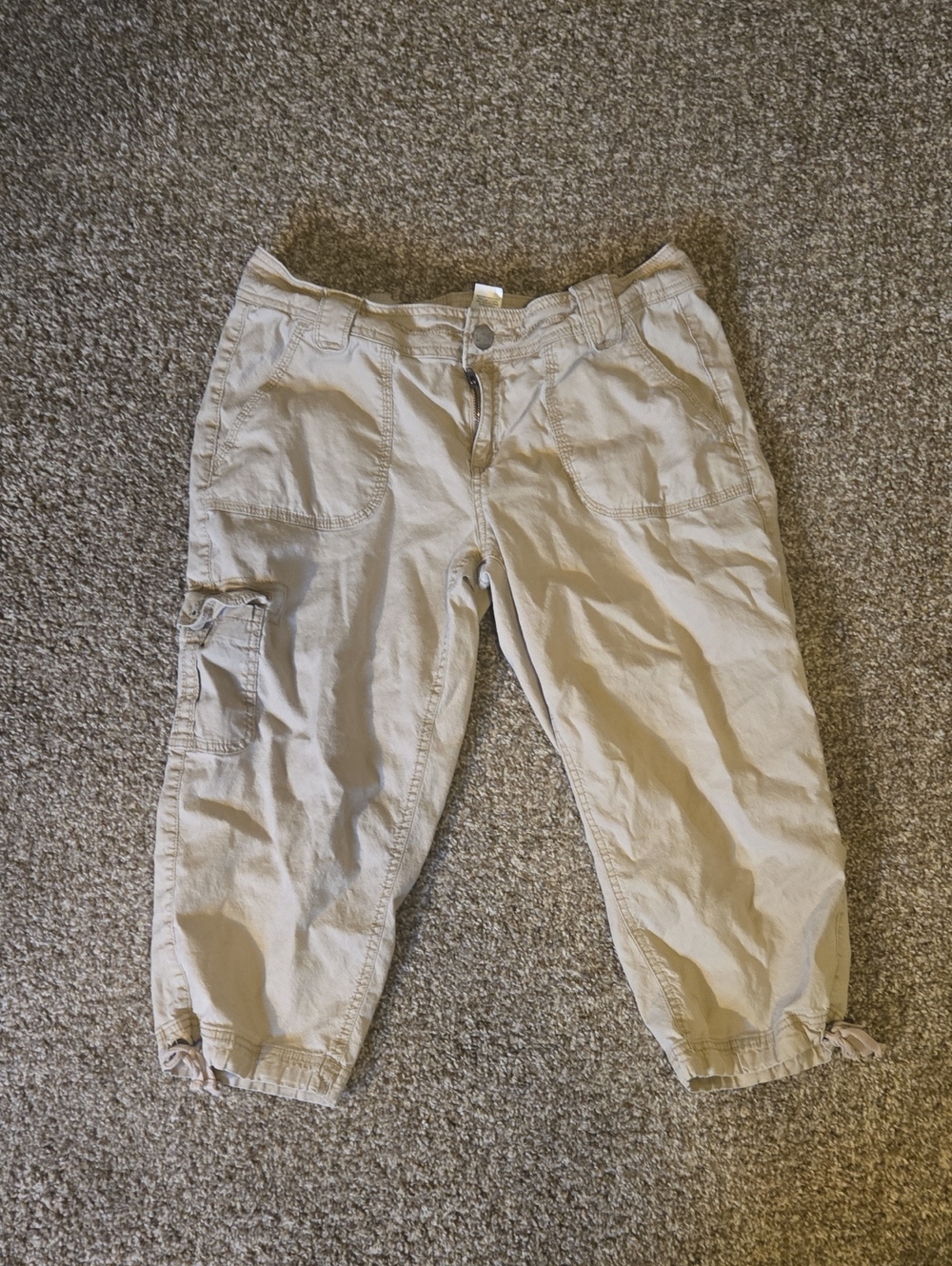Womens Khaki Capris